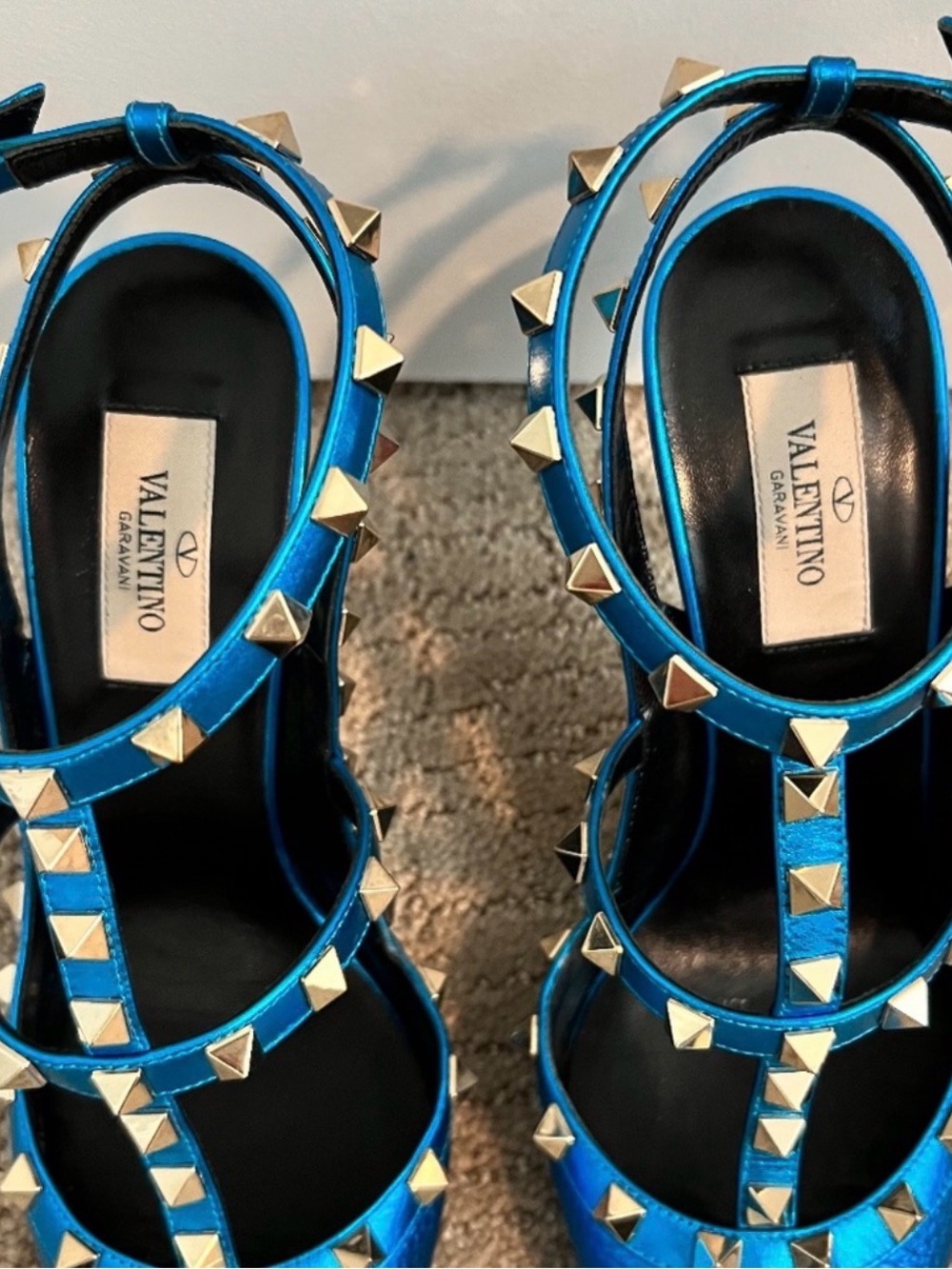 Valentino Metallic Blue Studded T-Strap Pumps - Picture 2 of 7